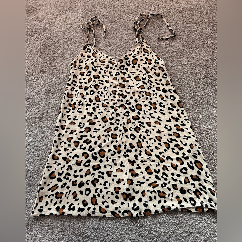 Animal Print Women’s Night Gown w Tie Straps

Size L